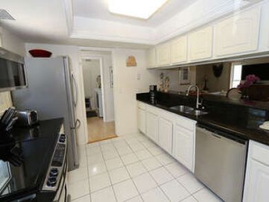 Charming Vacation Rental on Captiva island. Call Today.