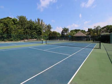 Charming Vacation Rental on Captiva island. Call Today.