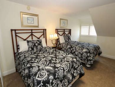Captiva Island Vacation Condo Walk to Beach