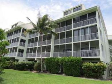 Captiva Island Vacation Condo Walk to Beach