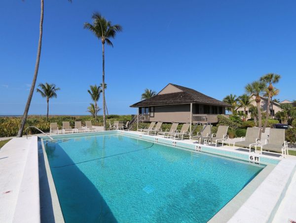 Captiva Island Vacation Rental Sleeps Eight Guests