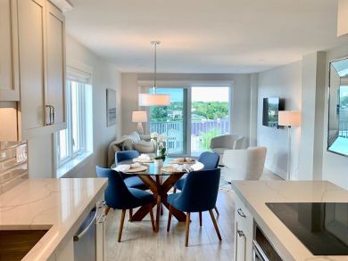 Naples Vacation Condo Sleeps Four Guests Gulf Views