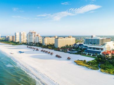 Naples Vacation Condo Sleeps Four Guests Gulf Views