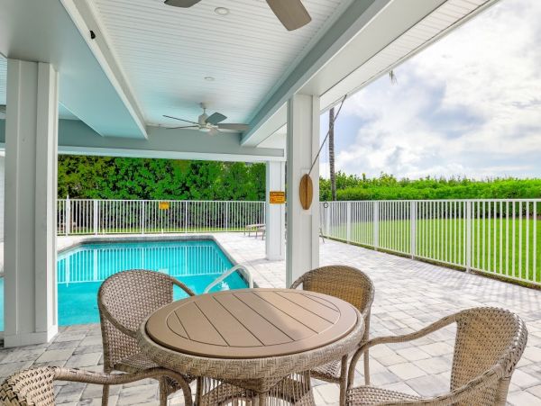 Captiva Luxury Vacation Rental Sleeps Ten Guests