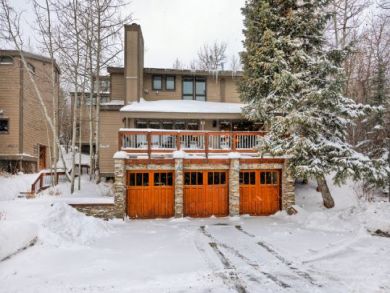 Park City Vacation Condo Sleeps Nine Walk to Lifts
