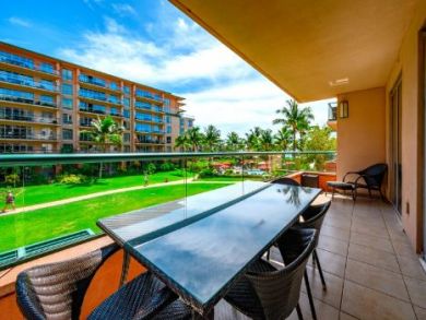 Luxury Vacation Rental Condo Two Bedrooms in Kaanapali Maui