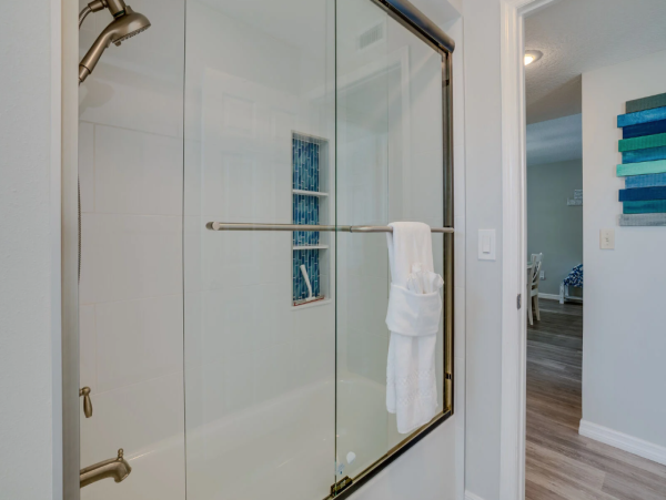 Holmes Beach Two Bedrooms Vacation Condo