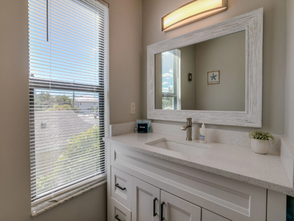Holmes Beach Two Bedrooms Vacation Condo