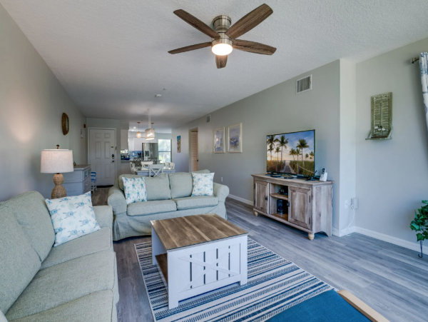 Holmes Beach Two Bedrooms Vacation Condo