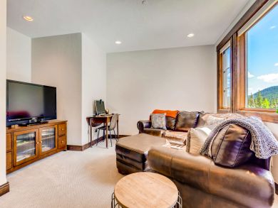 Luxury Breckenridge Vacation Duplex Sleeps Ten Guests