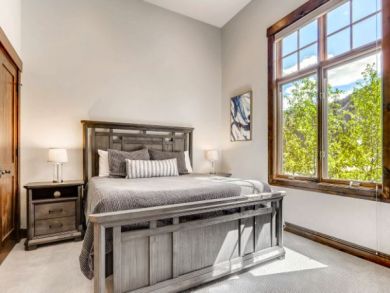 Luxury Breckenridge Vacation Duplex Sleeps Ten Guests