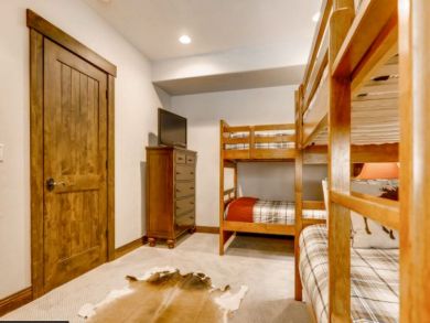 Luxury Breckenridge Vacation Duplex Sleeps Ten Guests