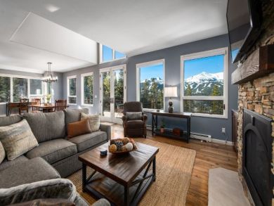 Mountain View Four Bedroom Plus Den Ski Home in Breckenridge