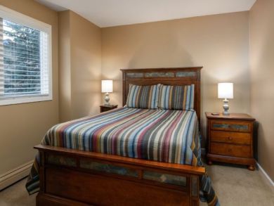 Mountain View Four Bedroom Plus Den Ski Home in Breckenridge