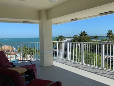 Marathon Vacation Home Sleeps Ten Guests