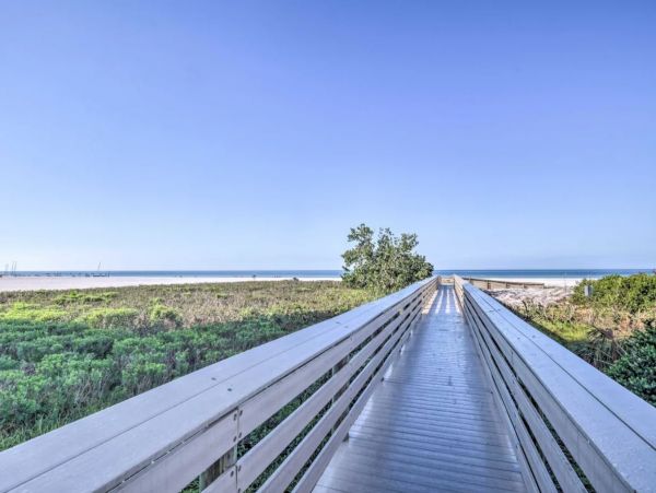 Marco Island Three Bedroom Vacation Home Sleeps Eight Guests