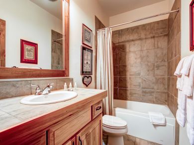 Breckenridge Home 926801 Breckenridge Home 926801