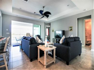 Canal Front 4 Bedroom Pool Home in Cape Coral Canal Front 4 Bedroom Pool Home in Cape Coral