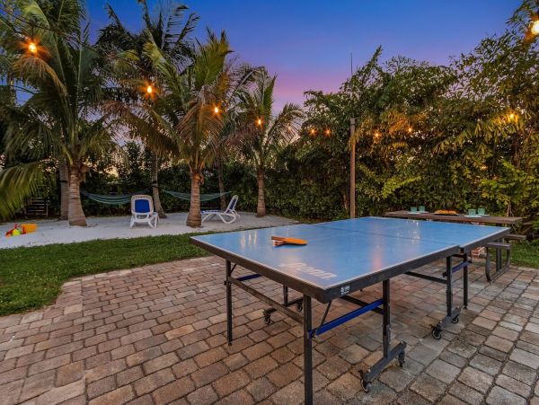 Luxury Cape Coral Retreat - 4 Bedroom Home with Private Pool