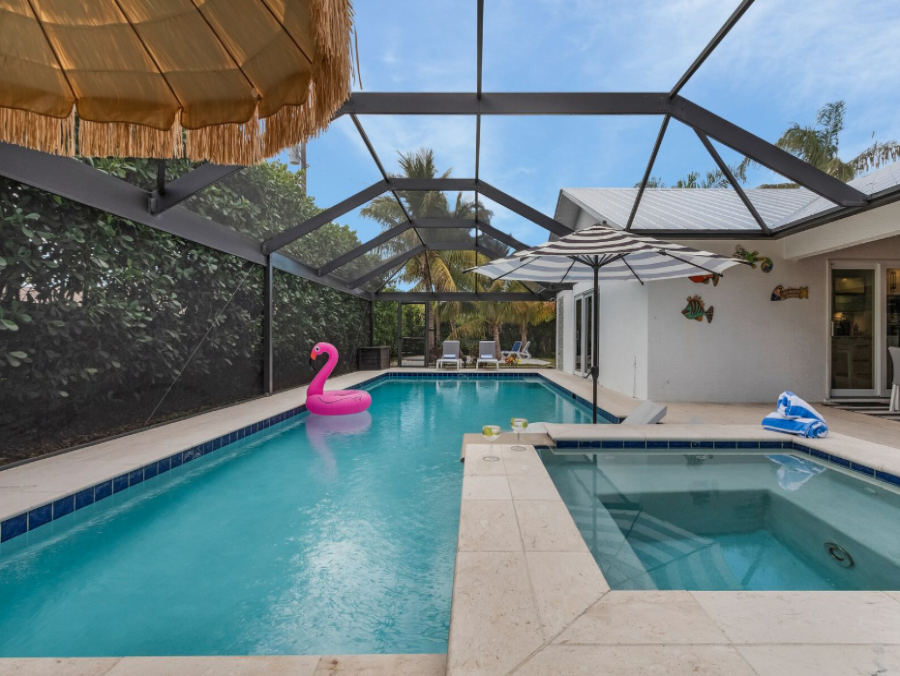 Luxury Cape Coral Retreat - 4 Bedroom Home with Private Pool