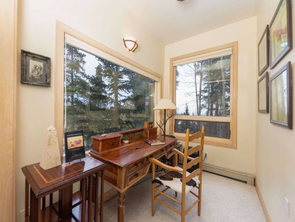 Five Bedroom Vacation Rental in Breckenridge