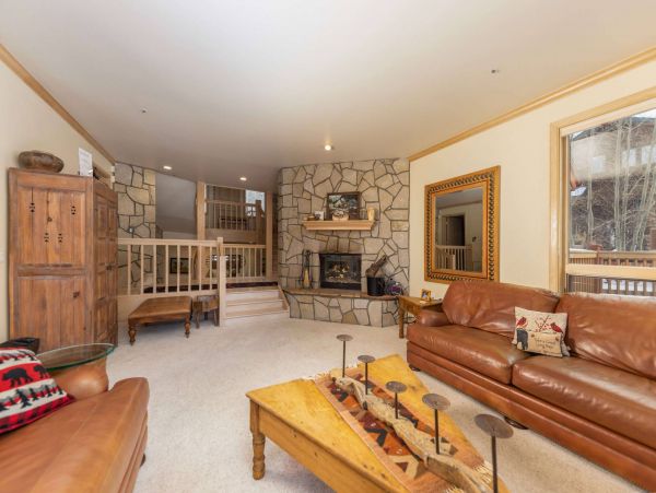 Five Bedroom Vacation Rental in Breckenridge