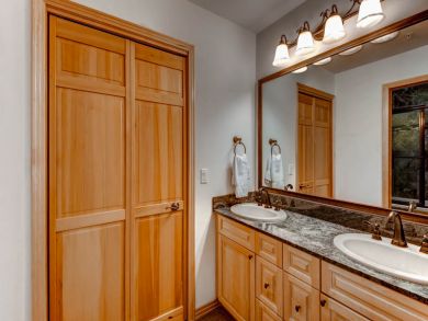 Breckenridge Condo 926892 Breckenridge Condo 926892