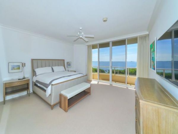Longboat Key Vacation Condo Bay Views Sleeps Six Guests