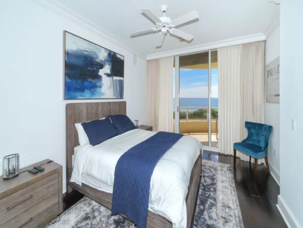 Longboat Key Vacation Condo Bay Views Sleeps Six Guests