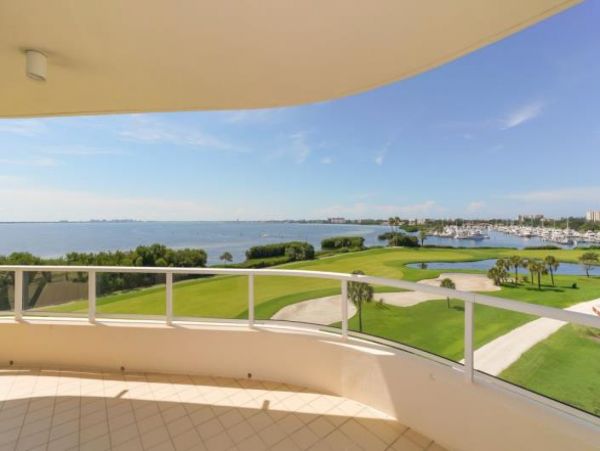 Longboat Key Vacation Condo Bay Views Sleeps Six Guests