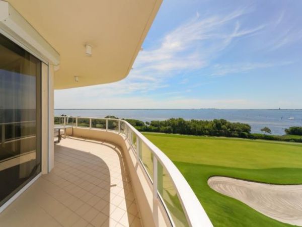 Longboat Key Vacation Condo Bay Views Sleeps Six Guests