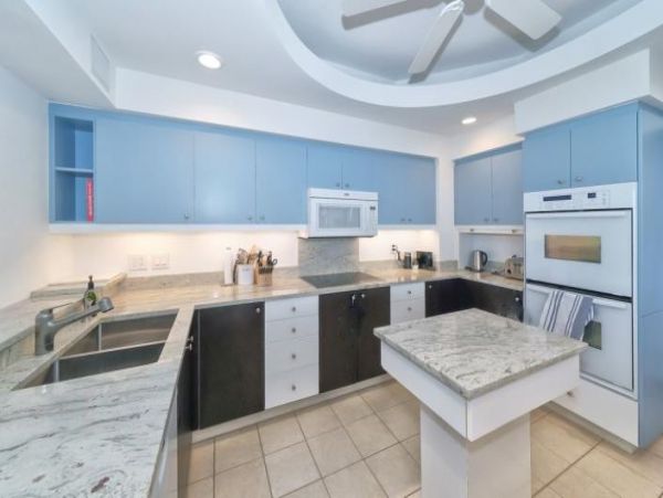 Longboat Key Vacation Condo Bay Views Sleeps Six Guests