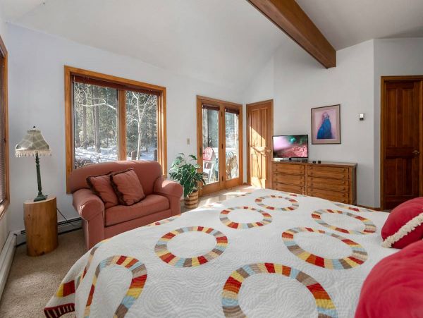 Breckenridge Ski-in Home Vacation 16 Guests