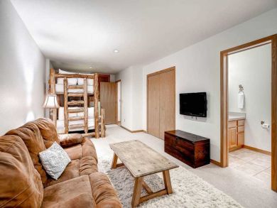 Breckenridge Home 927006 Breckenridge Home 927006