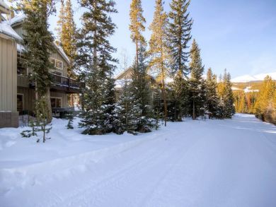 Breckenridge Home 927010 Breckenridge Home 927010