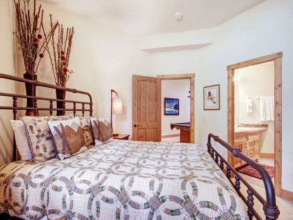 Gorgeous Vacation Mountain Rental in Breckenridge