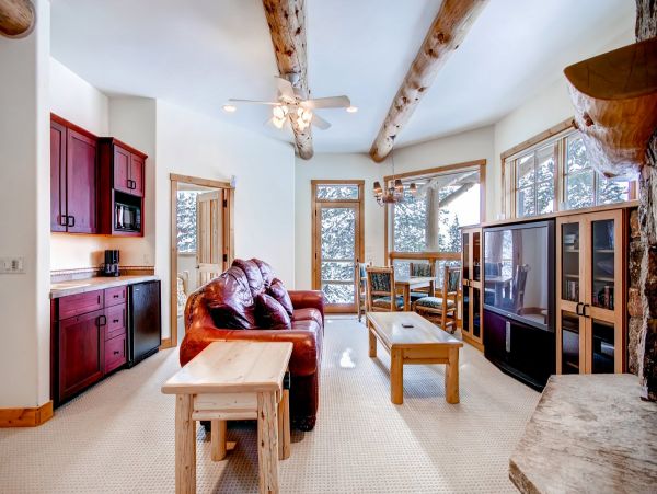 Gorgeous Vacation Mountain Rental in Breckenridge