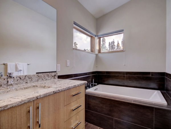 Breckenridge Rental Nothing Quite Like it! Take the Trail to the Slopes