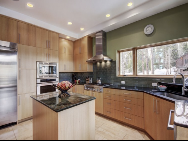 Breckenridge Rental Nothing Quite Like it! Take the Trail to the Slopes