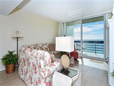 Charming Vacation Rental on Longboat Key. Call Today.