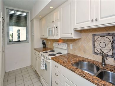 Charming Vacation Rental on Longboat Key. Call Today.