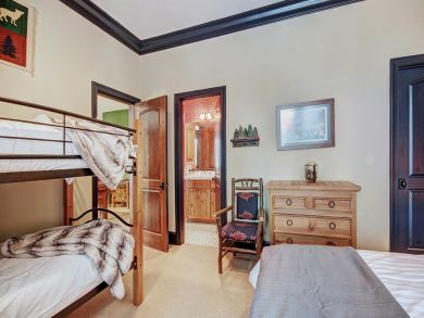 Breckenridge Home 927150