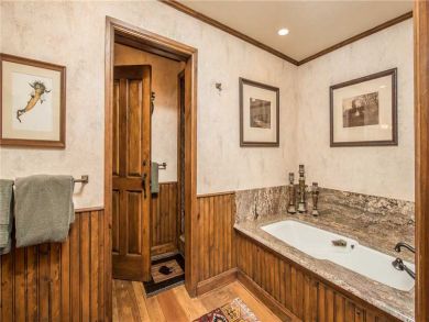 Luxury SKi in Ski Out Luxury SKi in Ski Out