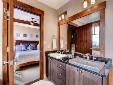 Breckenridge Home 927170