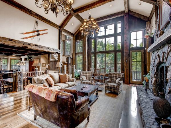 Ski in Ski Out Modern Mountain Home on Snowflake Ski run
