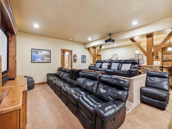 Breckenridge Vacation Rental with 7 Bedrooms & Private Spa