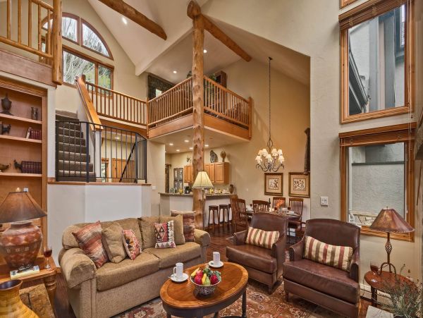 Edwards Luxury Four Bedroom Vacation Rental Home