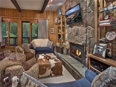 Cozy Four Bedroom with Slope-side Location