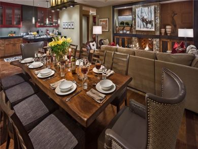 Private Residence with Luxurious Amenities!