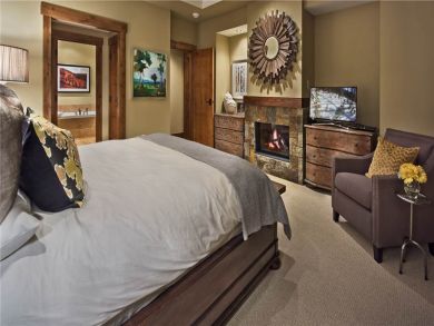 Private Residence with Luxurious Amenities!